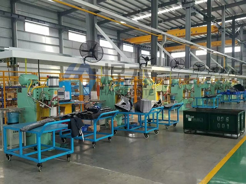 焊本點(diǎn)焊機(jī)螺母機(jī)在一汽大眾配件工廠