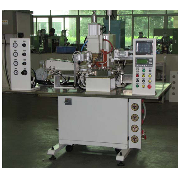 繼電器零件全自動中頻點(diǎn)焊機(jī)