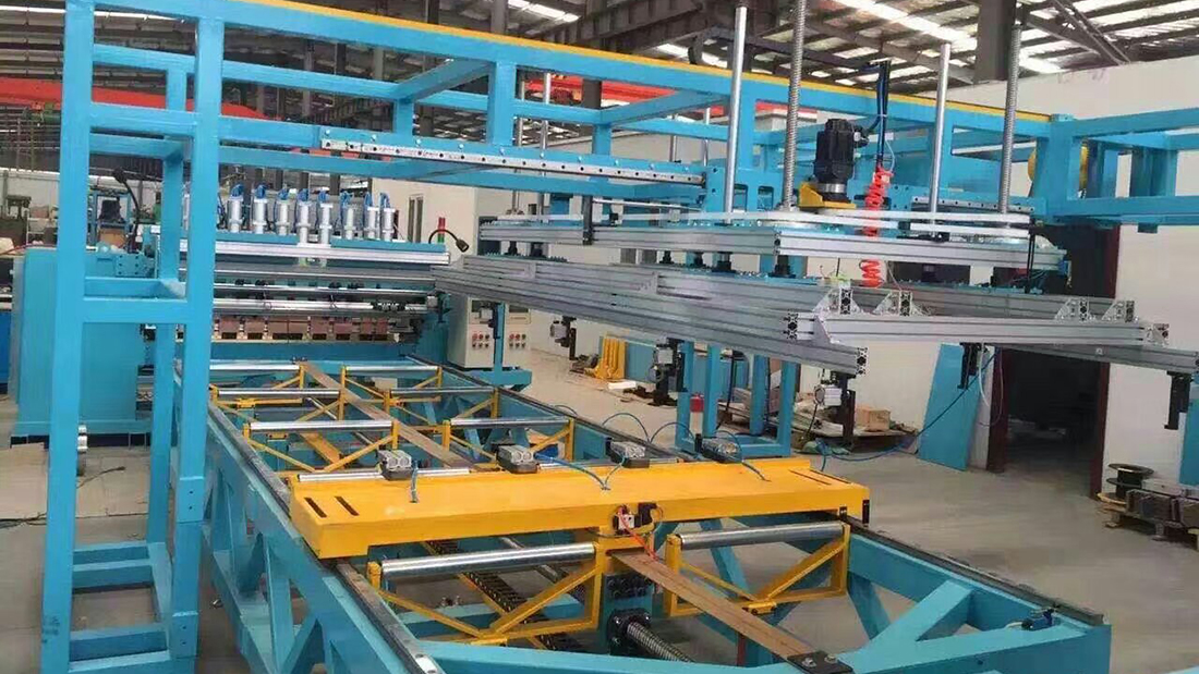 龍門焊機生產(chǎn)現(xiàn)場2