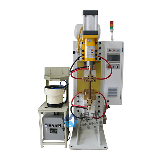 1臺(tái)螺母機(jī)-搭載點(diǎn)焊機(jī)