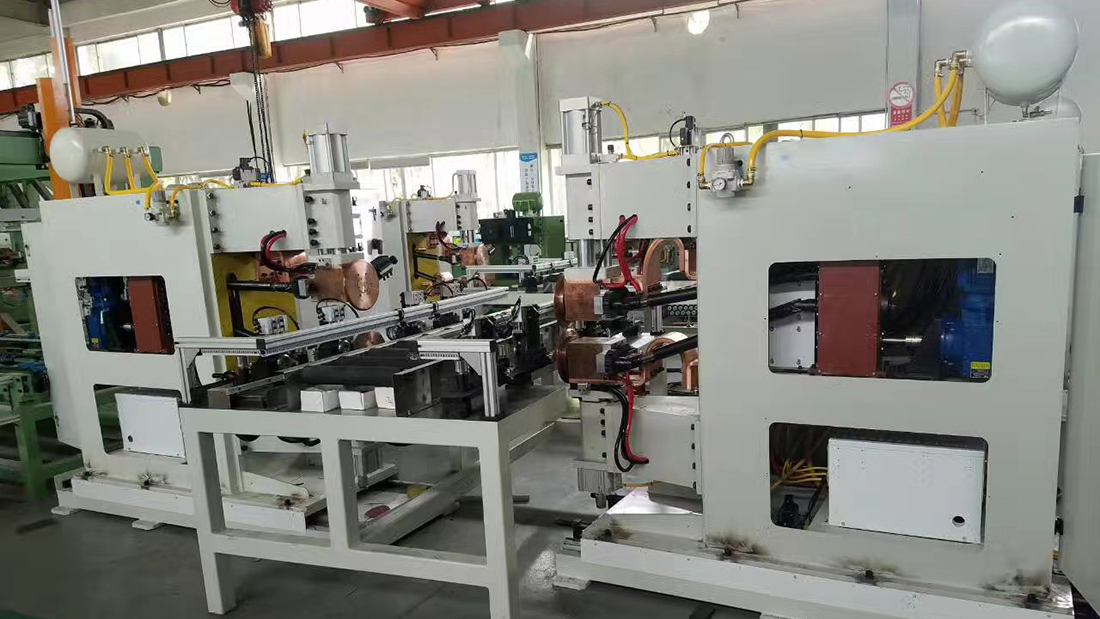 非標焊機生產現場2